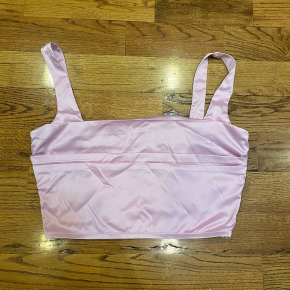 New fashion nova satin top - Picture 1 of 5